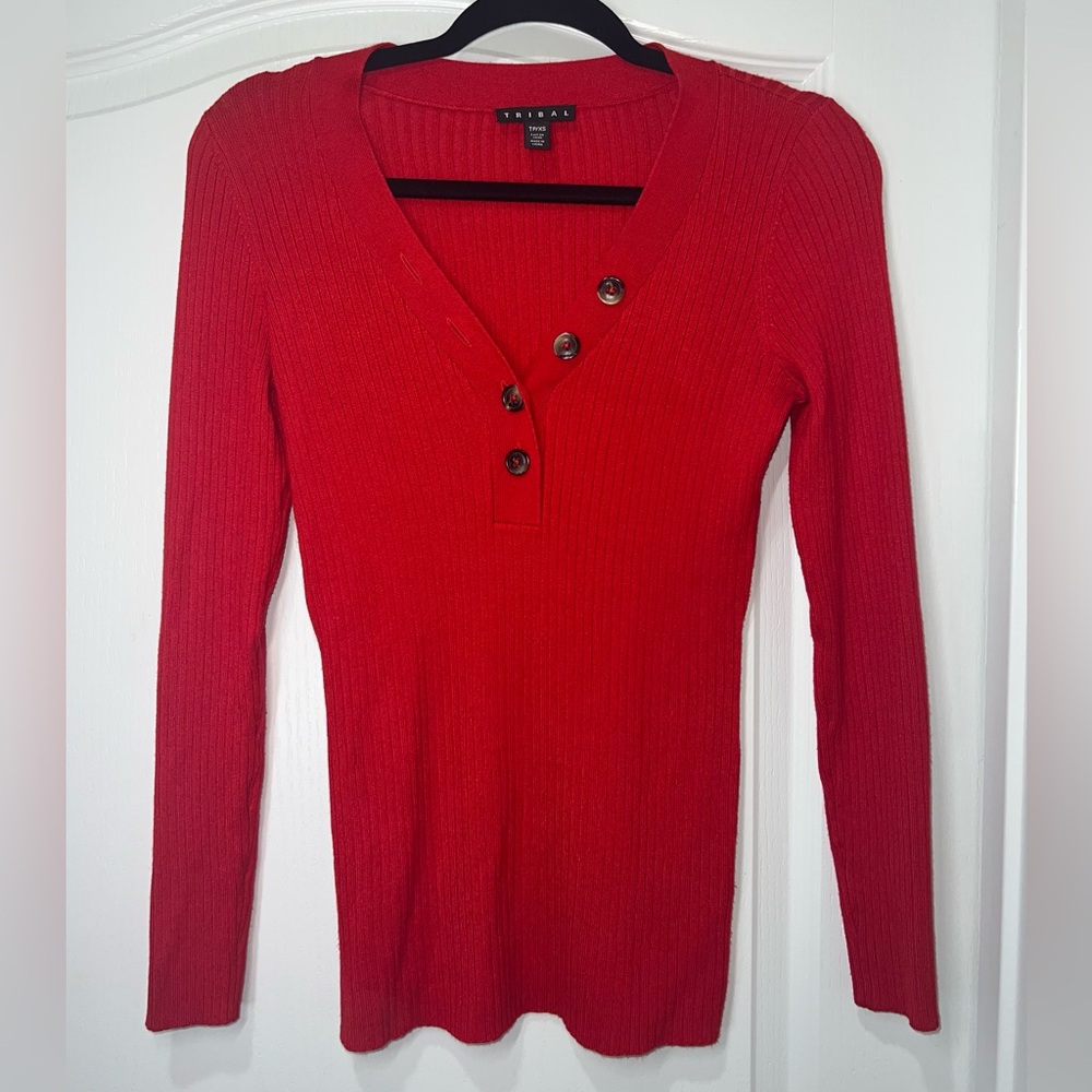 Tribal Ribbed Women’s Fitted Long Sleeve V-Cut Top Red Size XS